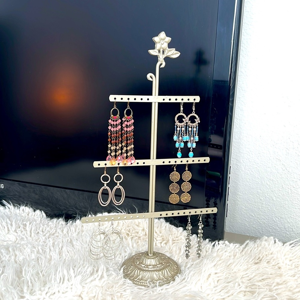 Super cute Earring display holder! - Picture 3 of 6